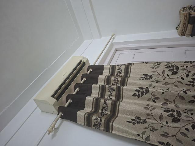 Flat for sale in Shastri Nagar, Mumbai