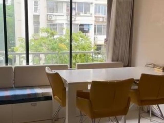 Flat for sale in Juhu, Mumbai