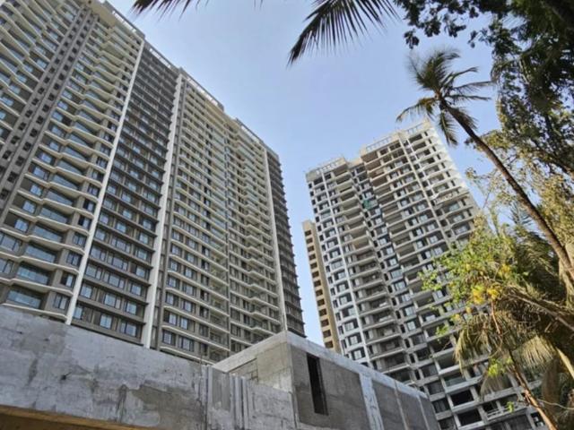 Flat for sale in Bandra East, Mumbai