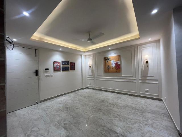 Flat for sale in Chhattarpur, Delhi