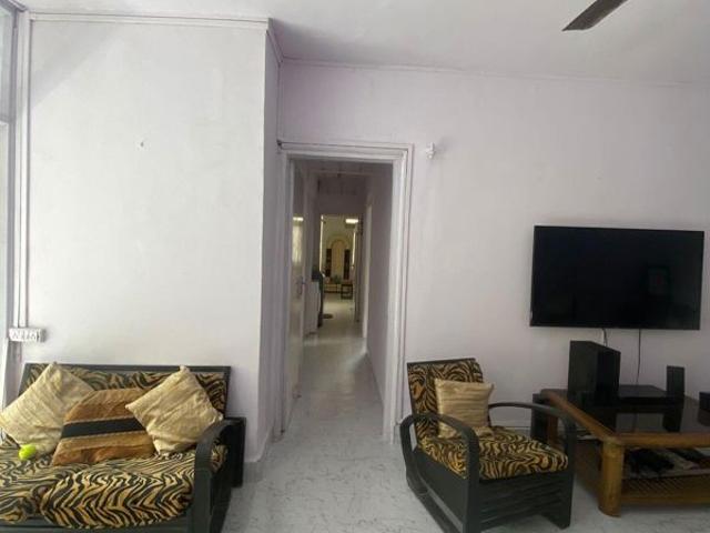 Flat for sale in Colaba, Mumbai City District