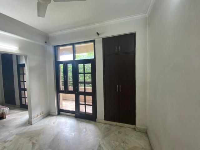 Flat for sale in Sector 137, Noida