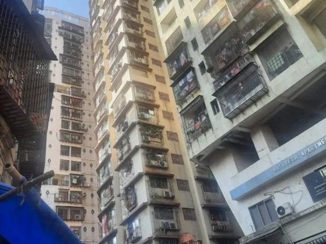Flat for sale in Girgaon, Mumbai City District