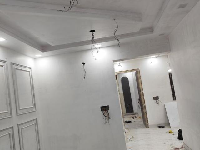 Flat for sale in Pitampura, Delhi