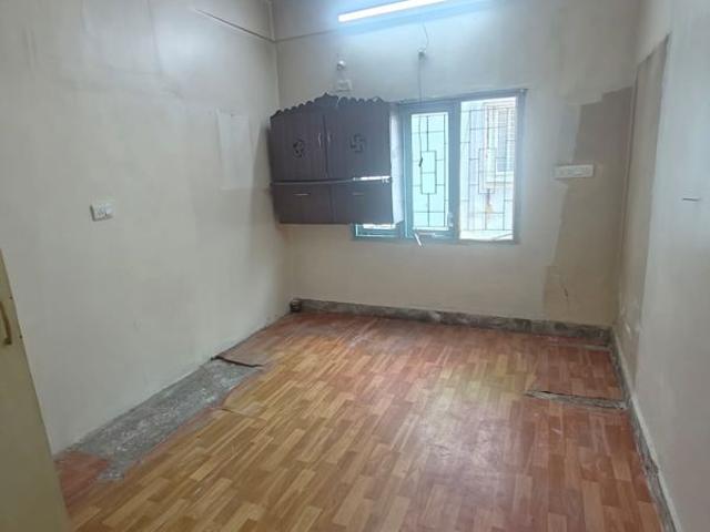 Flat for sale in Barkatpura, Hyderabad