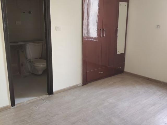 Flat for sale in Shanti VIhar, Gurugram