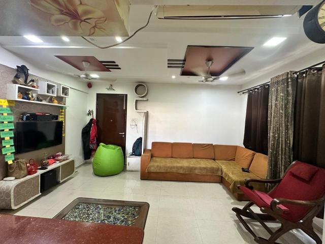 Flat for sale in Hiranandani Estate, Thane