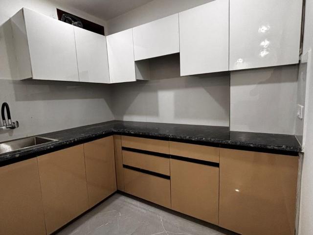 Flat for sale in South Delhi, Deri