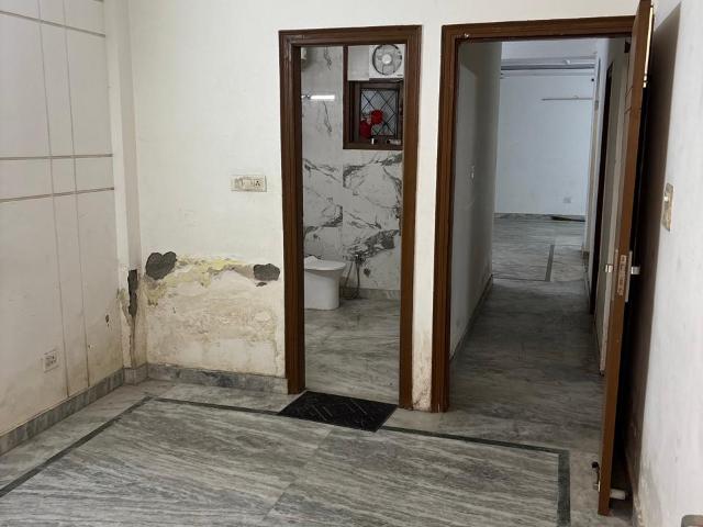 Flat for sale in South Delhi, Deri