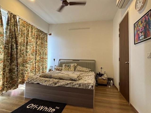 Flat for sale in Parel, Mumbai City District