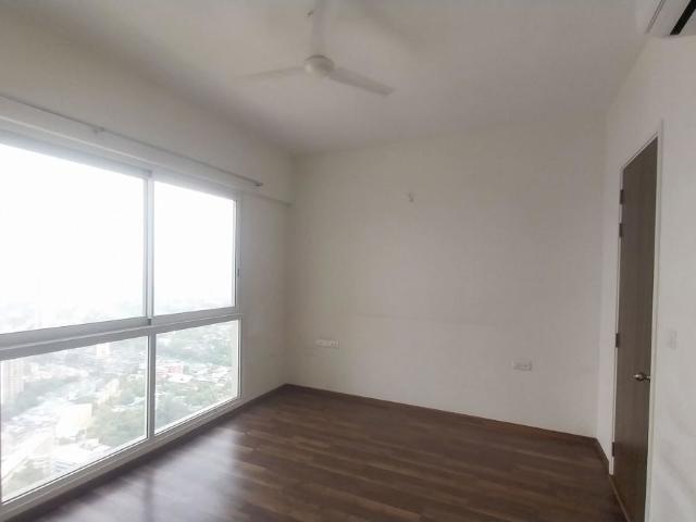 Flat for sale in Parel, Mumbai City District