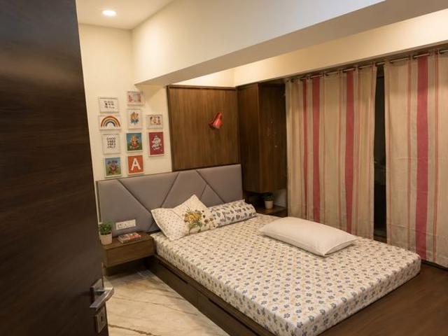 Flat for sale in Andheri West, Mumbai