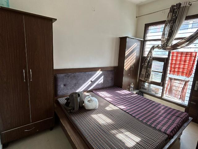 Flat for sale in Sector 127, Kharar