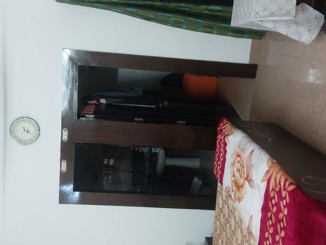 Flat for sale in East Delhi, Deri