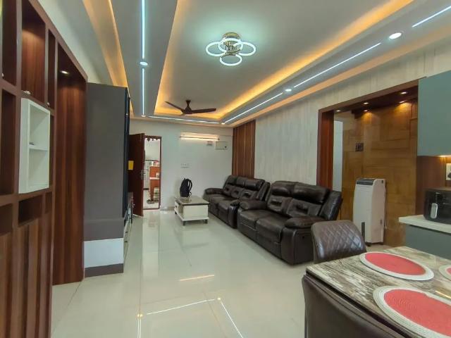 Flat for sale in Prestige Lakeside Habitat, Bengaluru