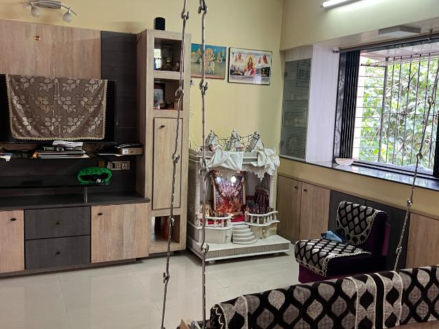 Flat for sale in Kandivali West, Mumbai Suburban District