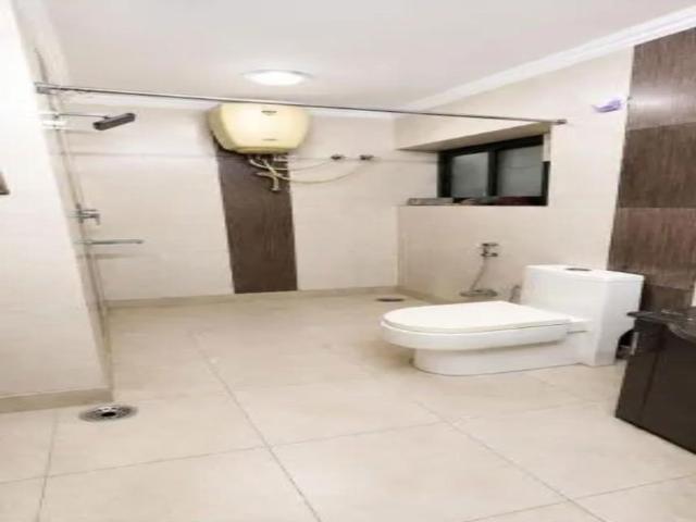 Flat for sale in East Delhi, Deri