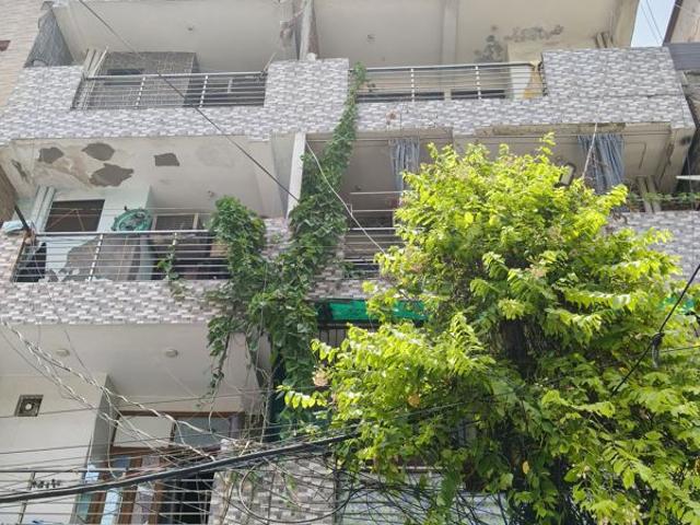 Flat for sale in Sikanderpur, Ghaziabad