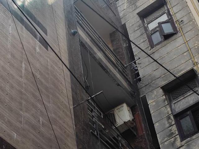 Flat for sale in Om Vihar V, Delhi