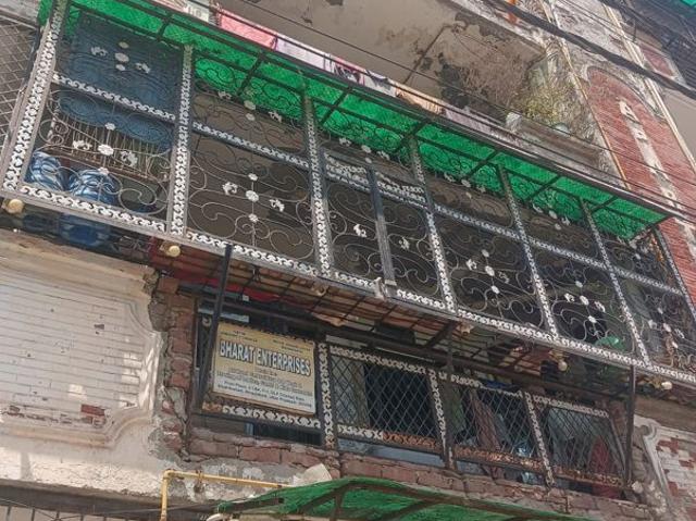 Flat for sale in Sikanderpur, Ghaziabad