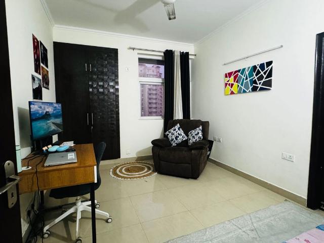 Flat for sale in Noida, Gautam Buddha Nagar