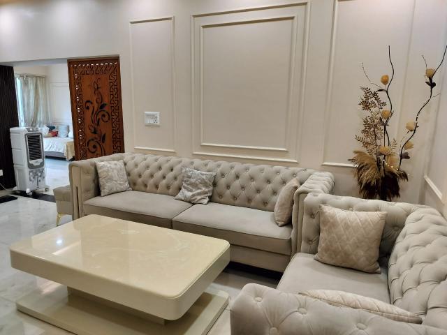 Flat for sale in South Delhi, Deri
