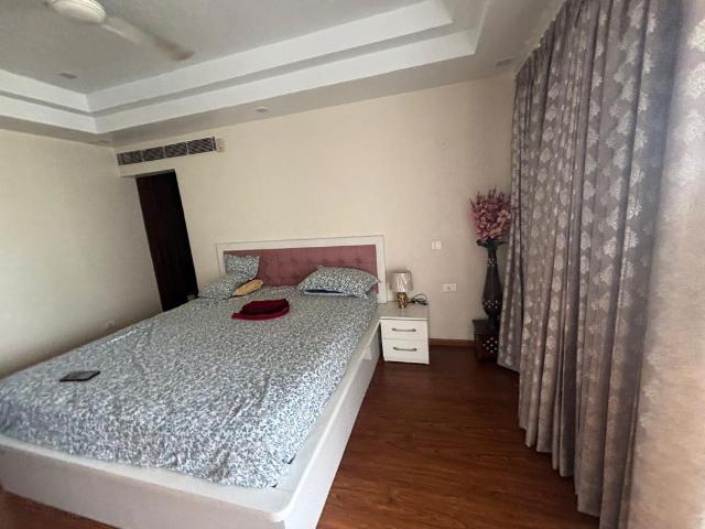 Flat for sale in Aminabad, Lucknow