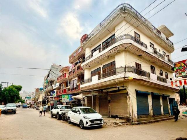 House for sale in Hariana