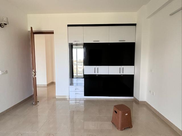 Flat for sale in Gomti Nagar Extension, Lucknow