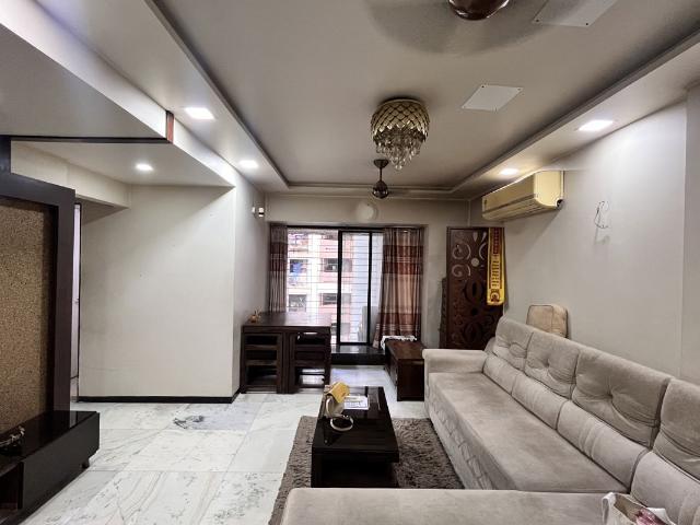 Flat for sale in Mulund Colony, Mumbai Suburban District