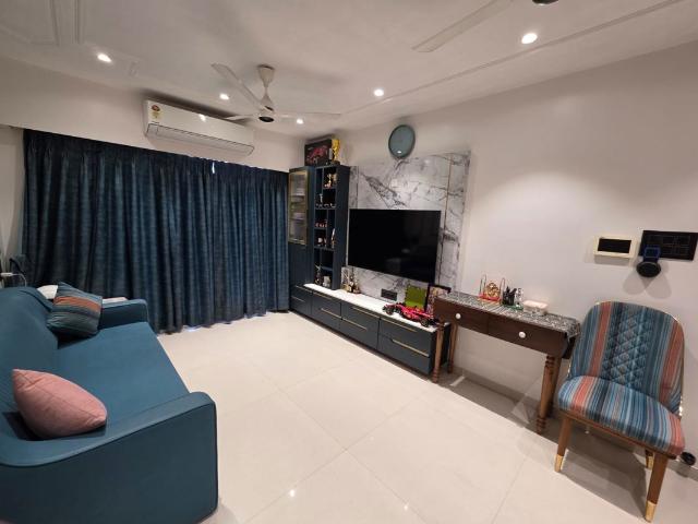 Flat for sale in Santacruz West, Mumbai