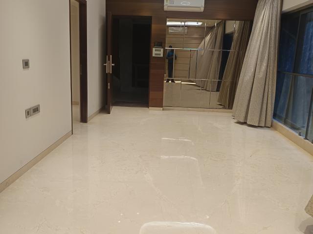 Flat for sale in Khar, Mumbai
