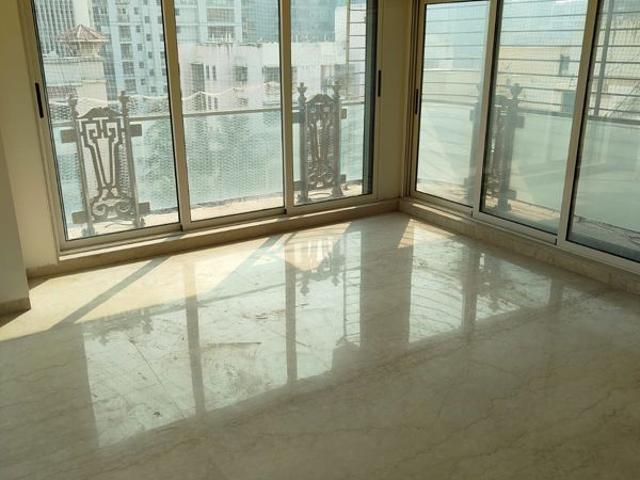 Flat for sale in Khar, Mumbai