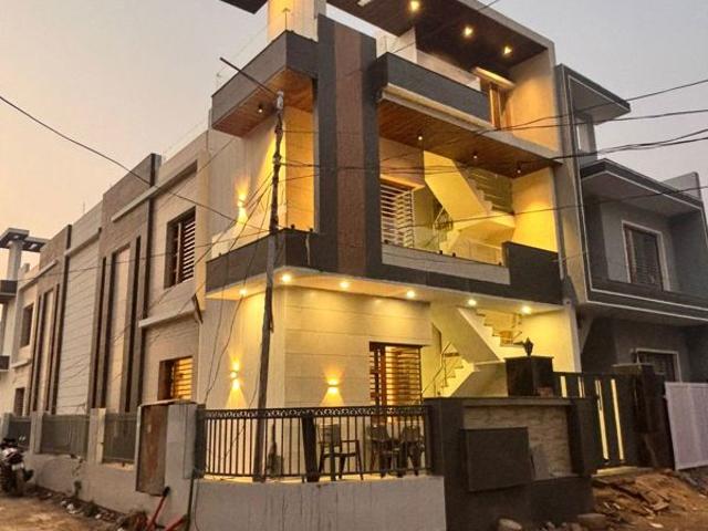 House for sale in Jhandpur, Sahibzada Ajit Singh Nagar