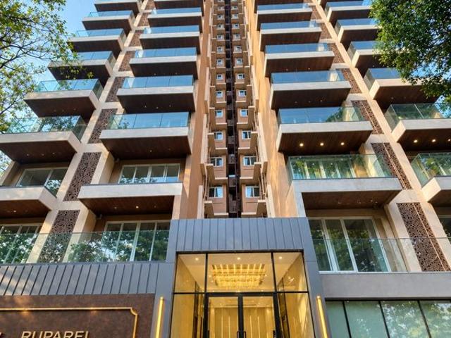 Flat for sale in Santacruz West, Mumbai