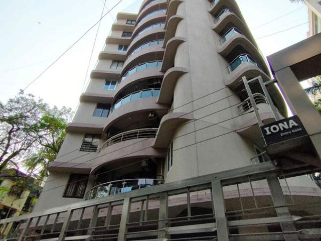 Flat for sale in Khar, Mumbai
