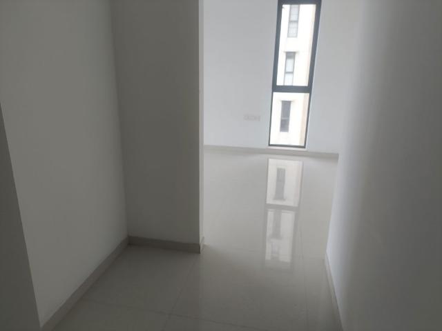 Flat for sale in Khar, Mumbai