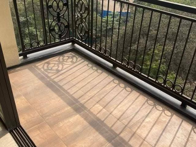 Flat for sale in Lodha Sterling, Thane