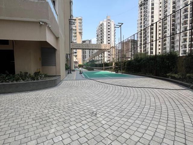 Flat for sale in Sector 143B, Noida