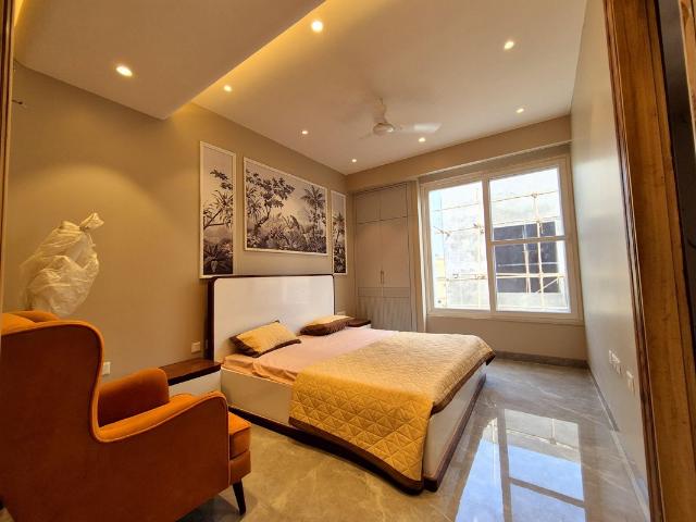 Flat for sale in South Delhi, Deri