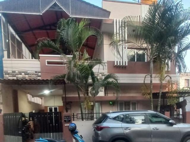 House for sale in Bangalore North, Cox Town - Bangalore