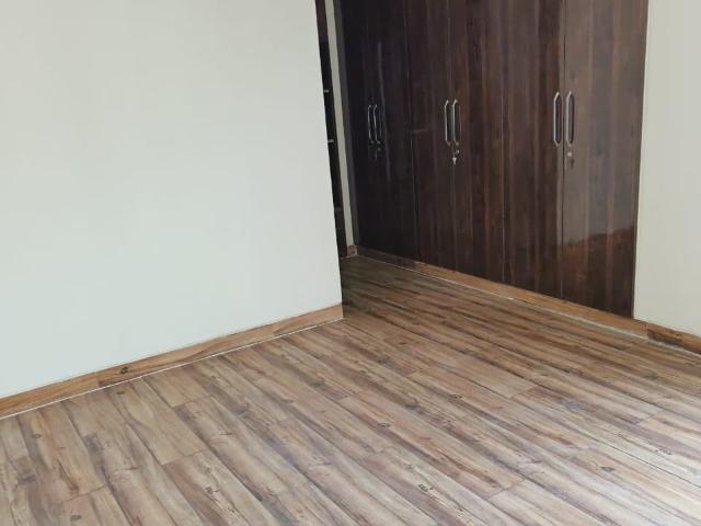 Flat for sale in Noida, Gautam Buddha Nagar