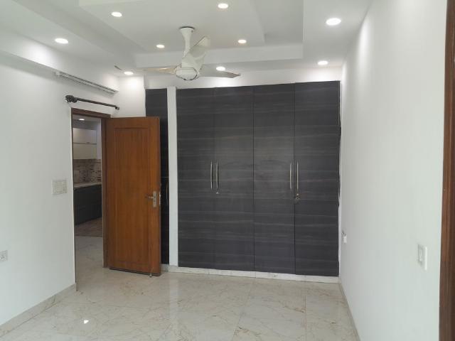 Flat for sale in Indraprastha Extension, Delhi