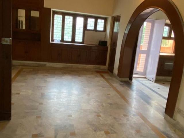 Flat for sale in Deri