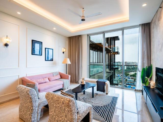 Flat for sale in Bandra East, Mumbai
