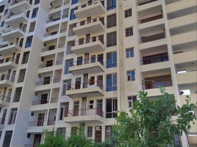 Flat for sale in Jalvayu Vihar, Jhandpur