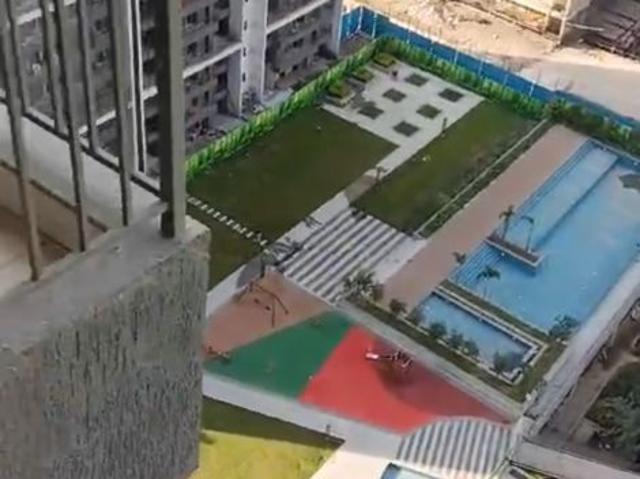 Flat for sale in Sector 43, Noida