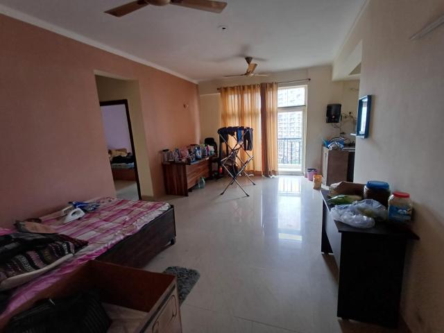 Flat for sale in Sector 43, Noida