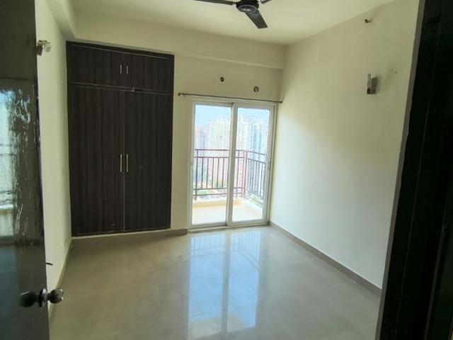Flat for sale in MAHAGUN MODERNE, Noida