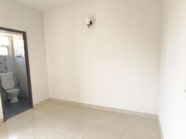 Flat for sale in Crescent Parc, Gurugram